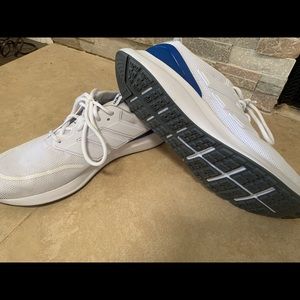 Men’s Adidas Size 11 White Tennis Shoes